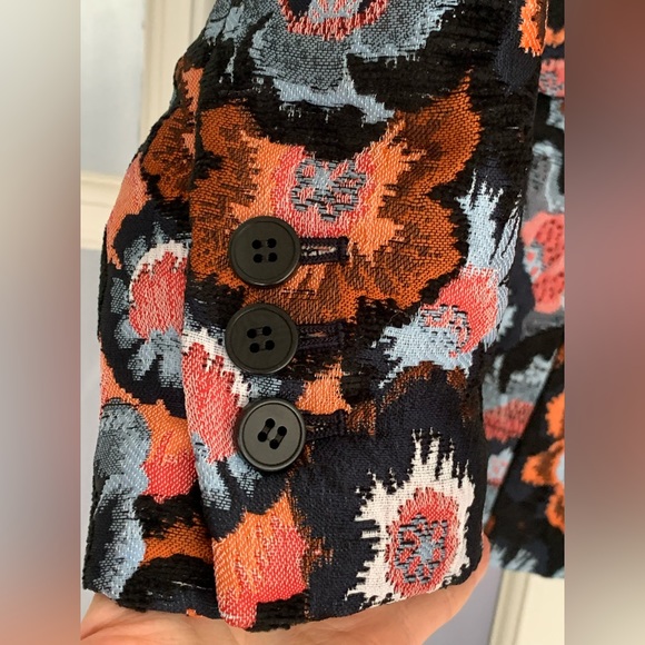 Theory Equestrian blazer in floral jacquard - Picture 9 of 15